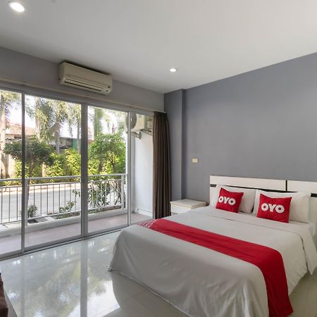 Oyo 75389 Pandora House Hotel Pattaya Exterior foto